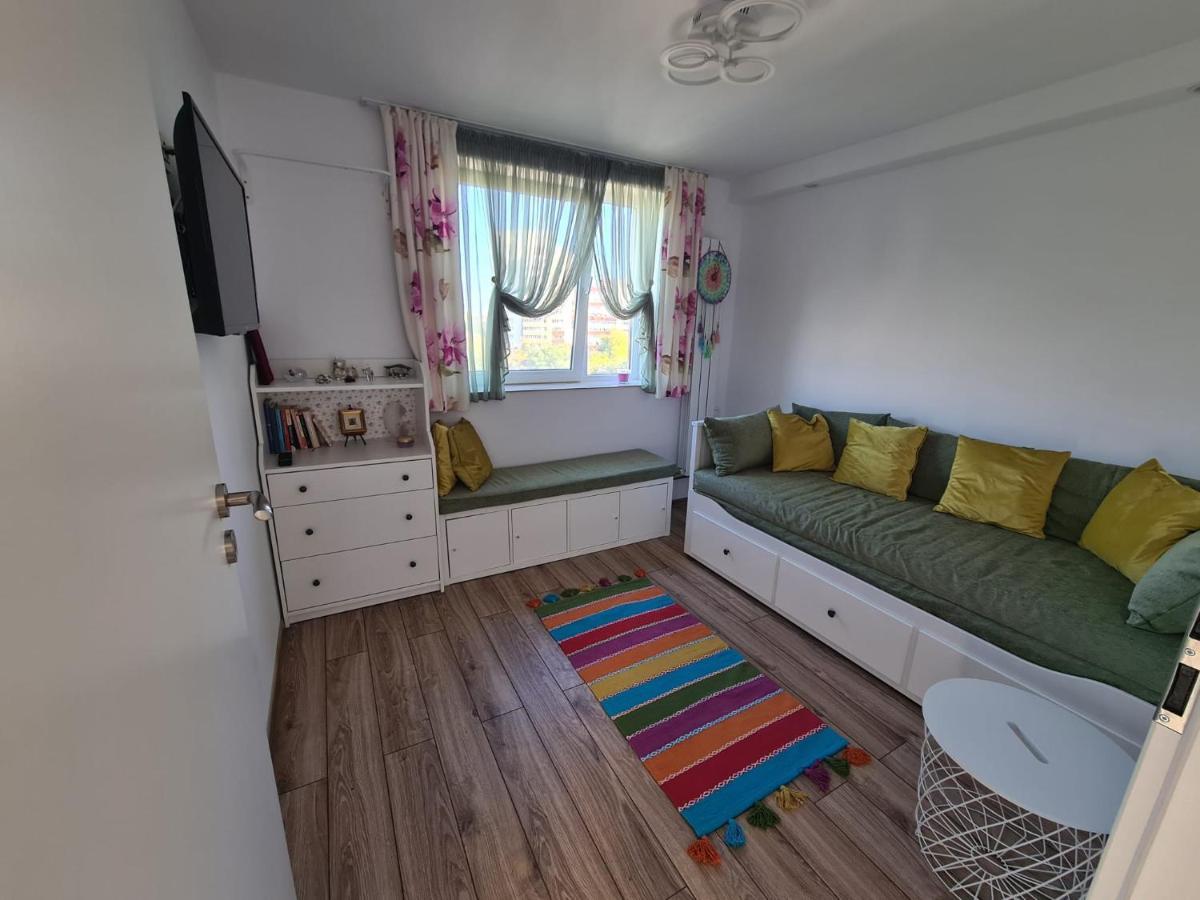 Georgia'S Home Bucureşti Ngoại thất bức ảnh
