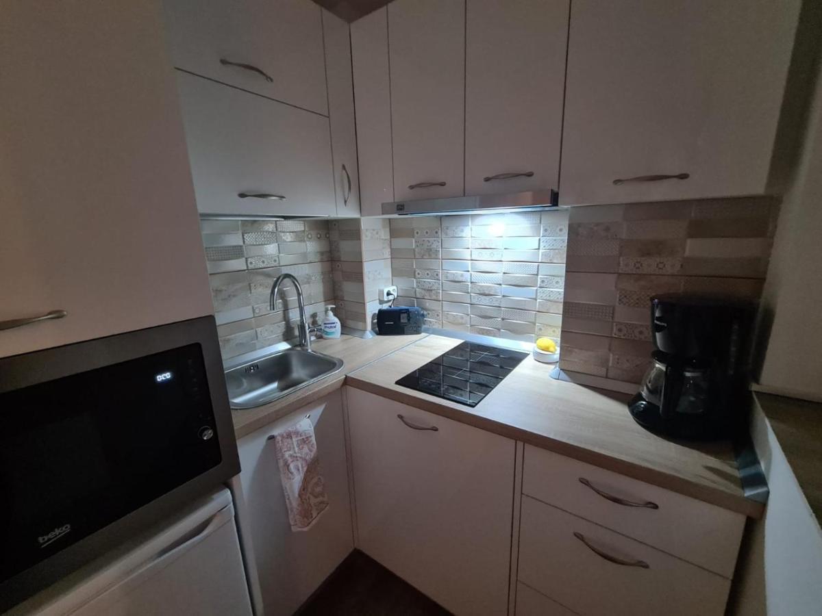 Georgia'S Home Bucureşti Ngoại thất bức ảnh
